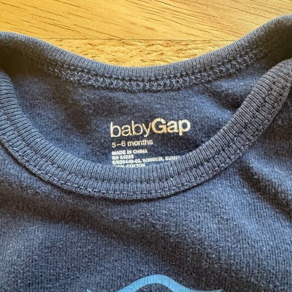 babyGap Onesie Bundle: Polo, 'Teething Bites' - Picture 5 of 5